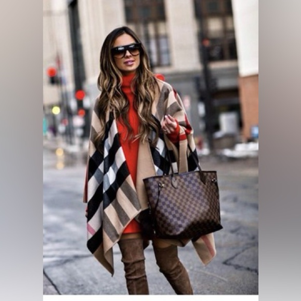NWT Burberry Reversible Charlotte Cape - Picture 6 of 12